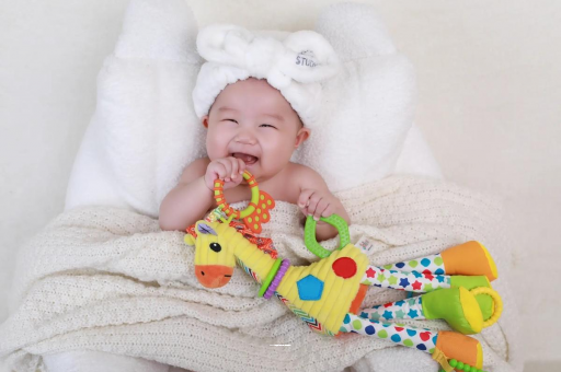 成都试管代怀怀孕早期肚子胀气